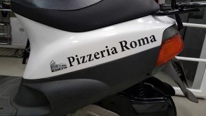 Rollerbeschriftung für Pizzeria